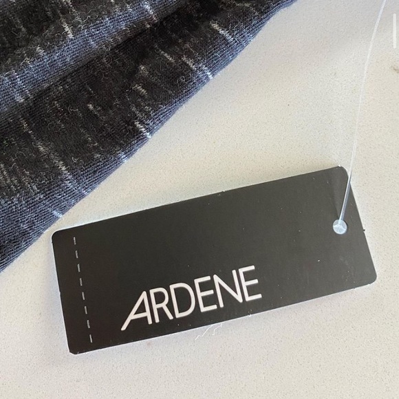 Ardene tee BNWT - Picture 4 of 4